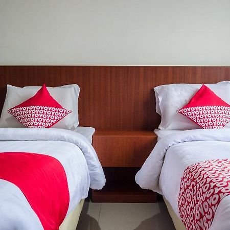 Aviari Hotel Batam Kültér fotó