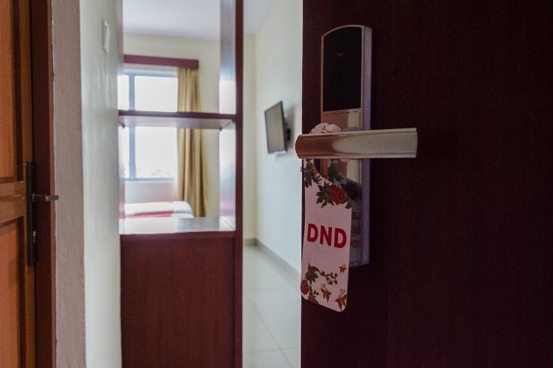 Aviari Hotel Batam Kültér fotó